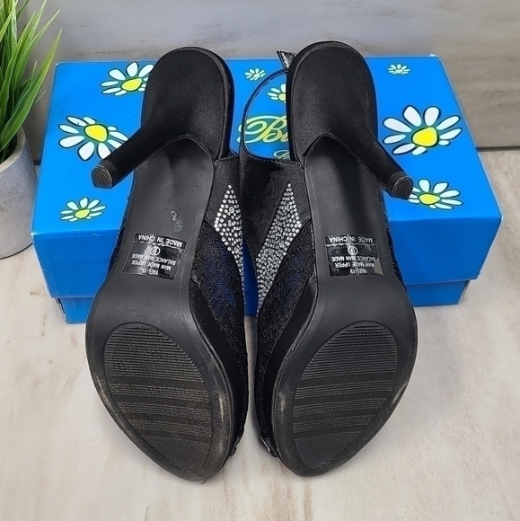 Black Lace With Rhinestones Party Heel - Like New With Box! Size 9 - Picture 4 of 6